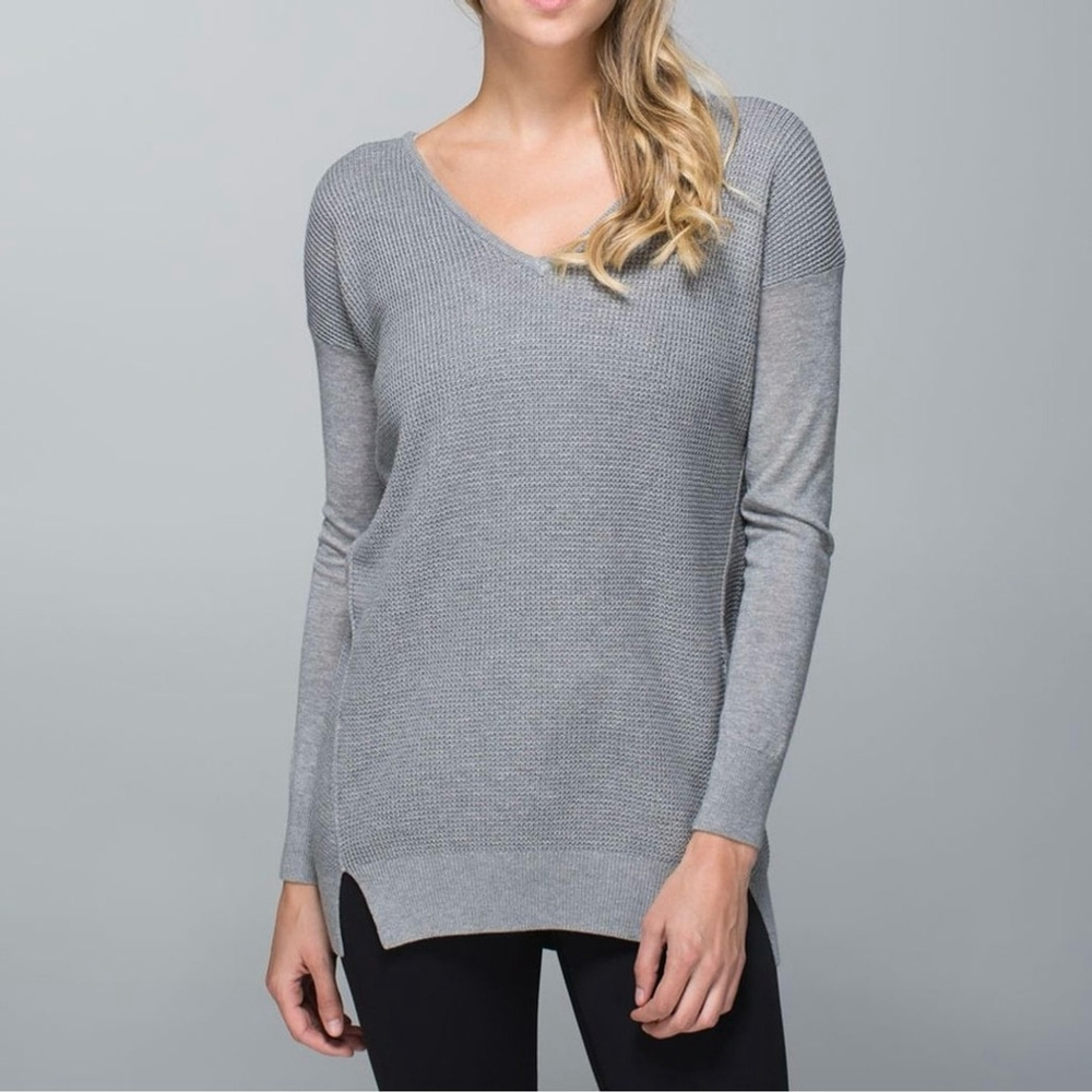 Lululemon The Sweater Life Heathered Medium Grey Size 4 Yoga Gym Cozy